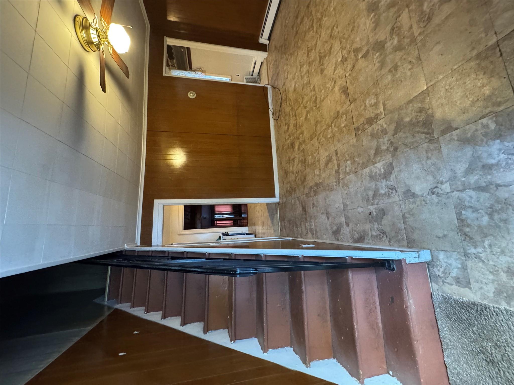34 N Cedar Street Property Photo 3