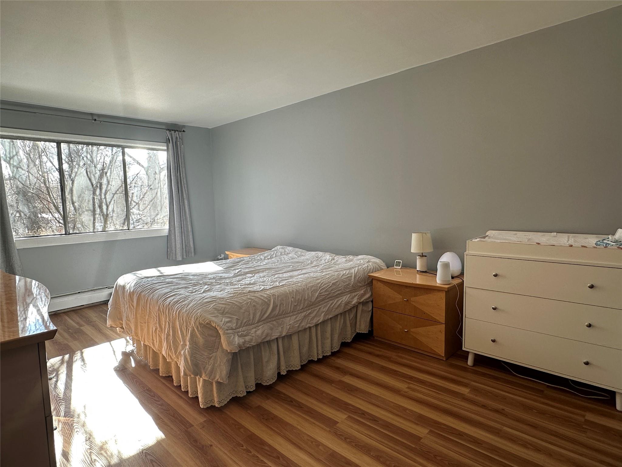 100 Coachlight Square Property Photo