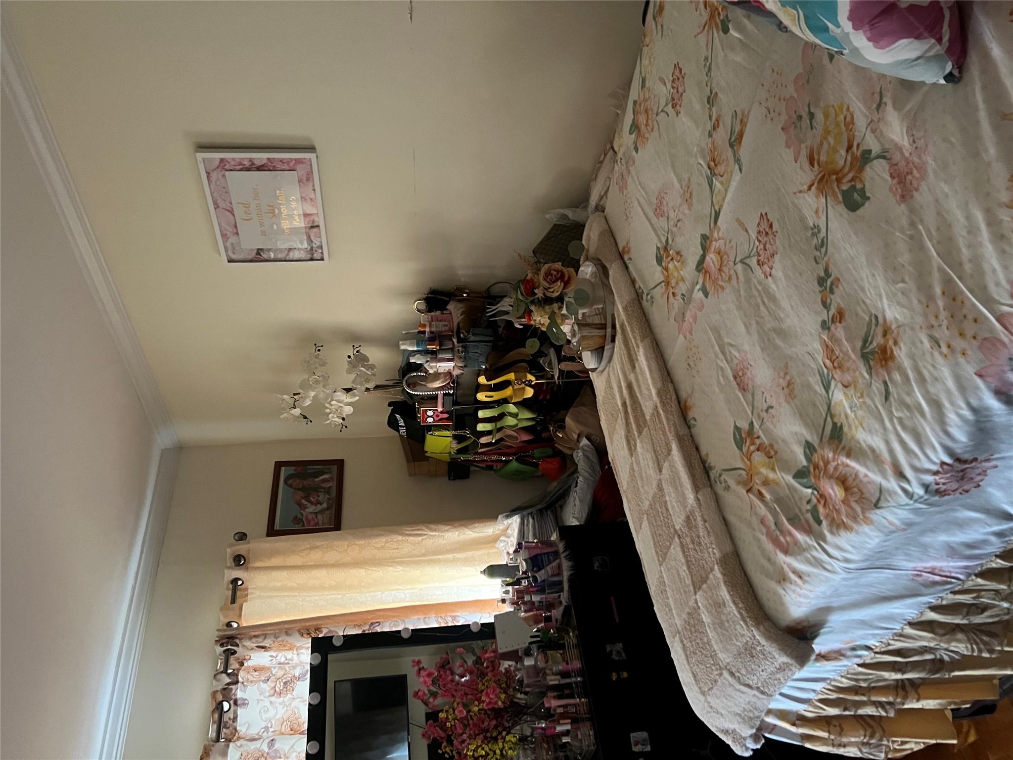 4026 Paulding Avenue Property Photo 3