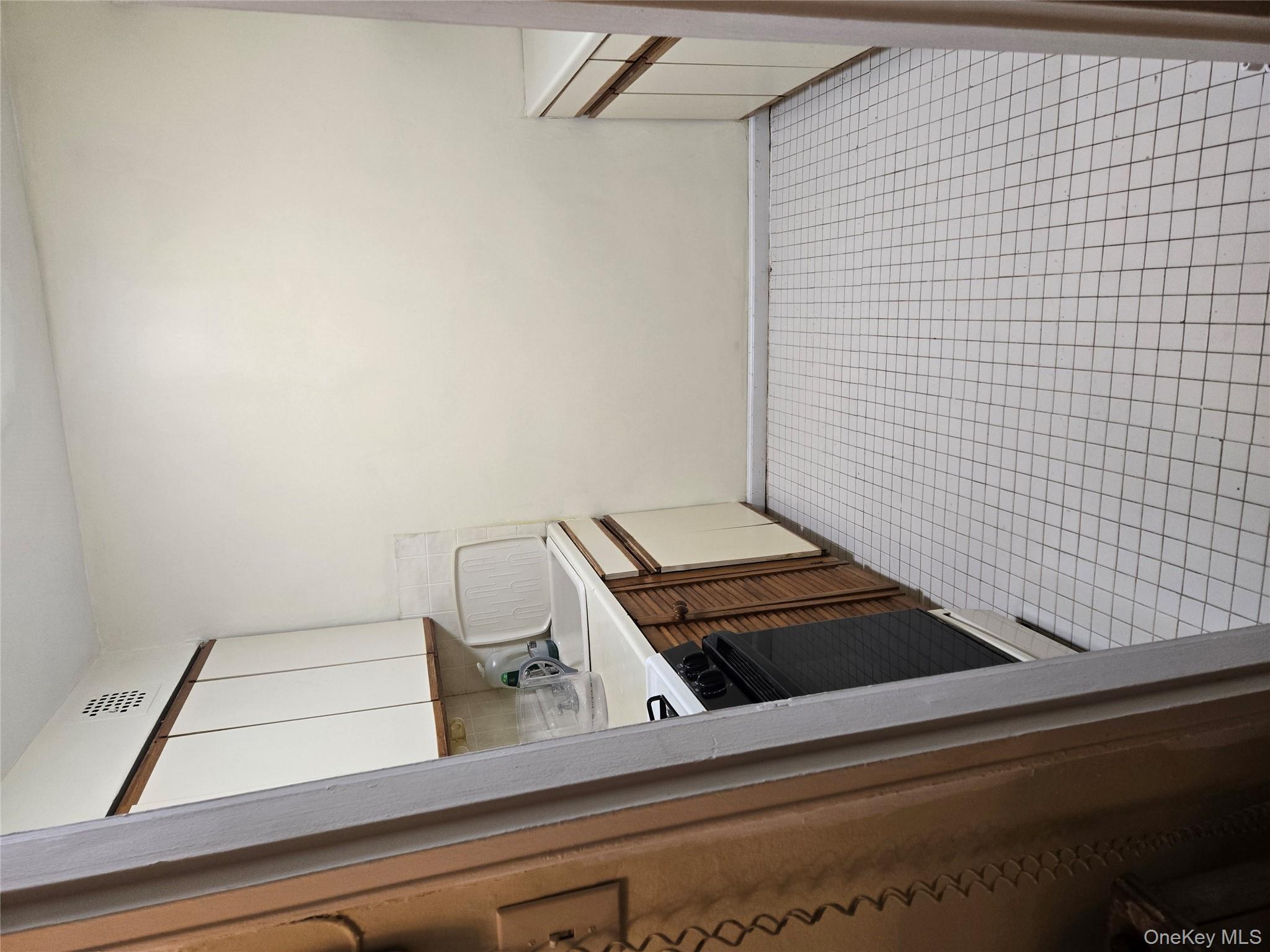 175 Archer St. 1c Property Photo 7