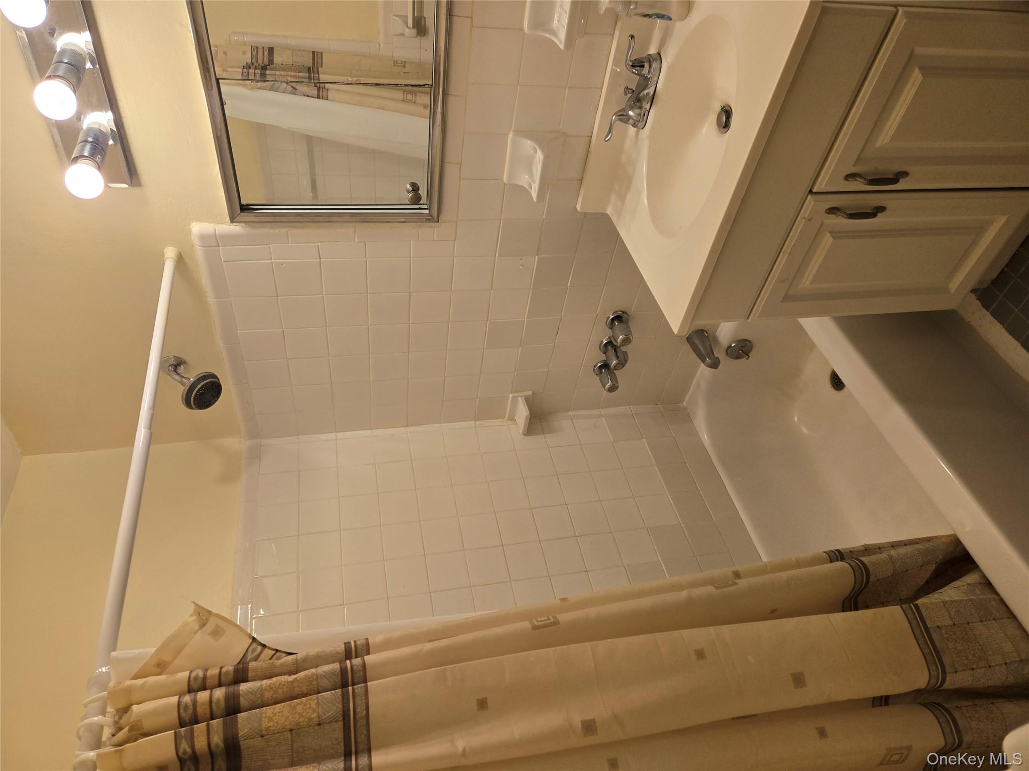 175 Archer St. 1c Property Photo 8
