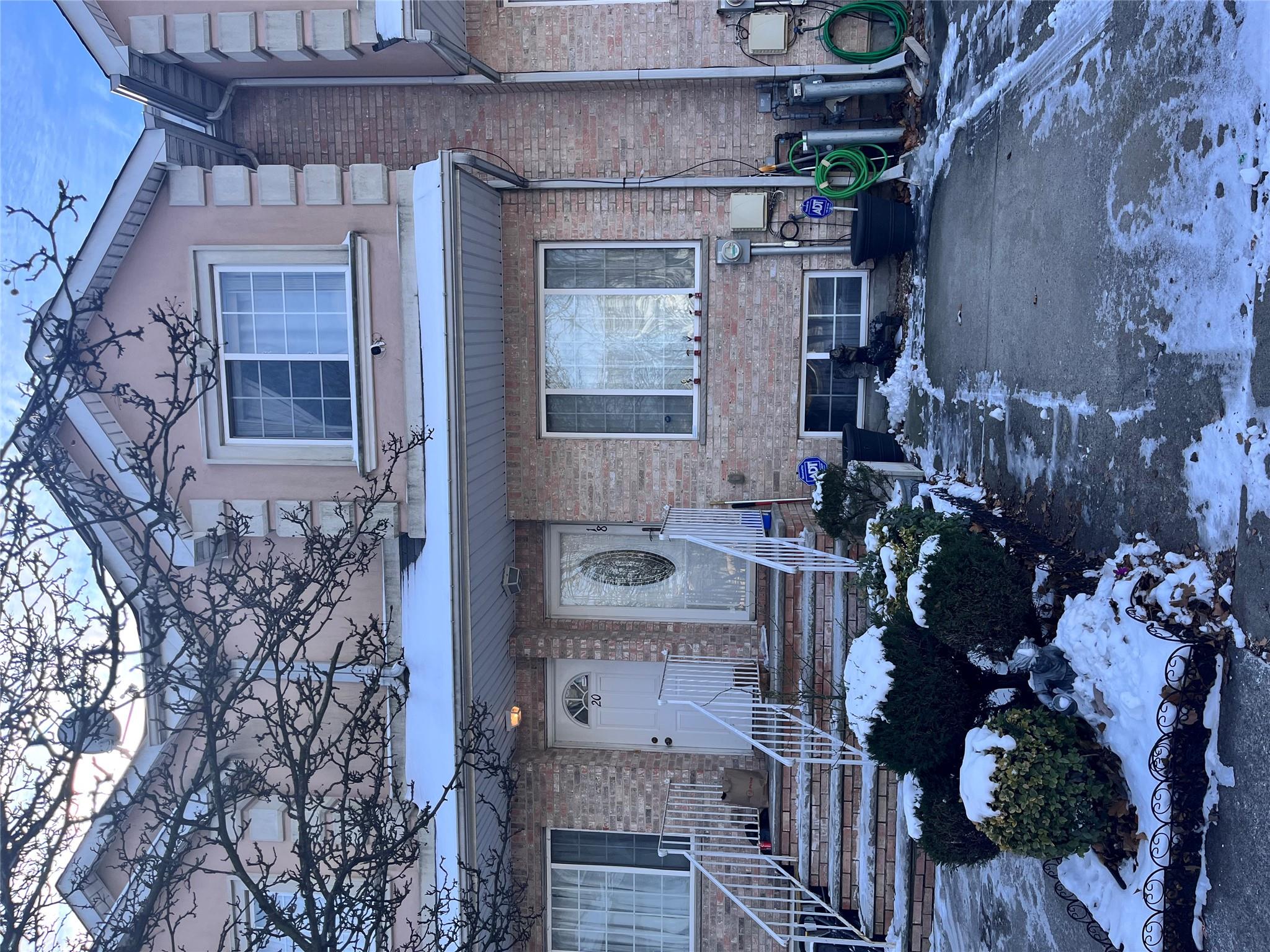 18 Calcagno Court Property Photo