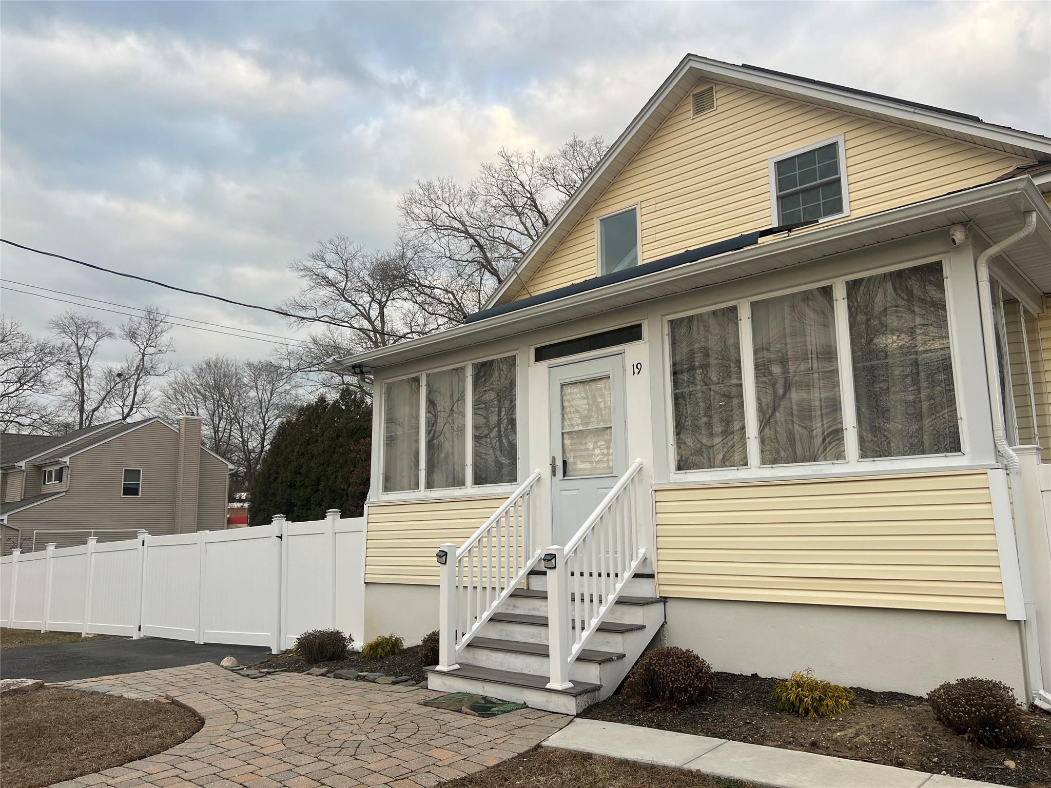19 Milburn Road Property Photo