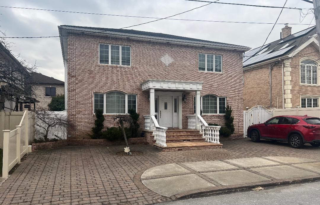88-12 157 Avenue Property Photo 1
