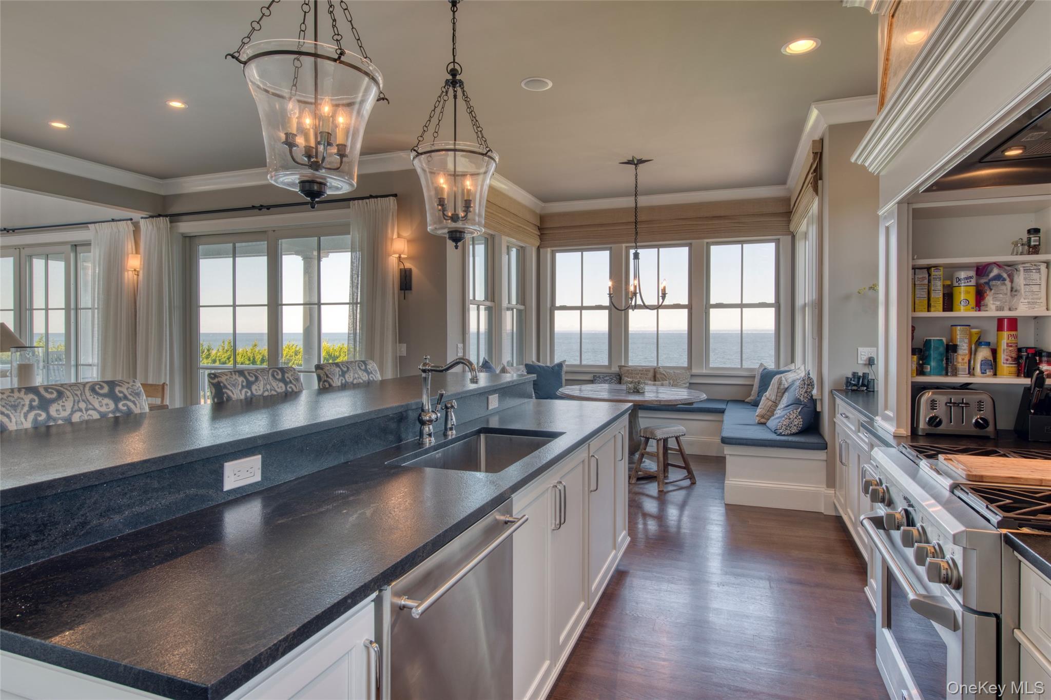 1000 Sound Drive Property Photo 6