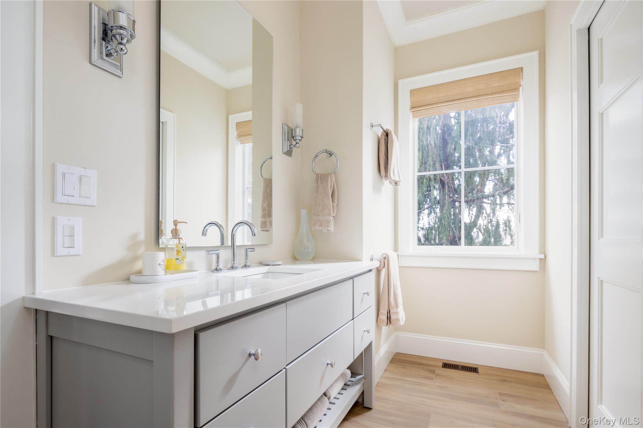1000 Sound Drive Property Photo 10