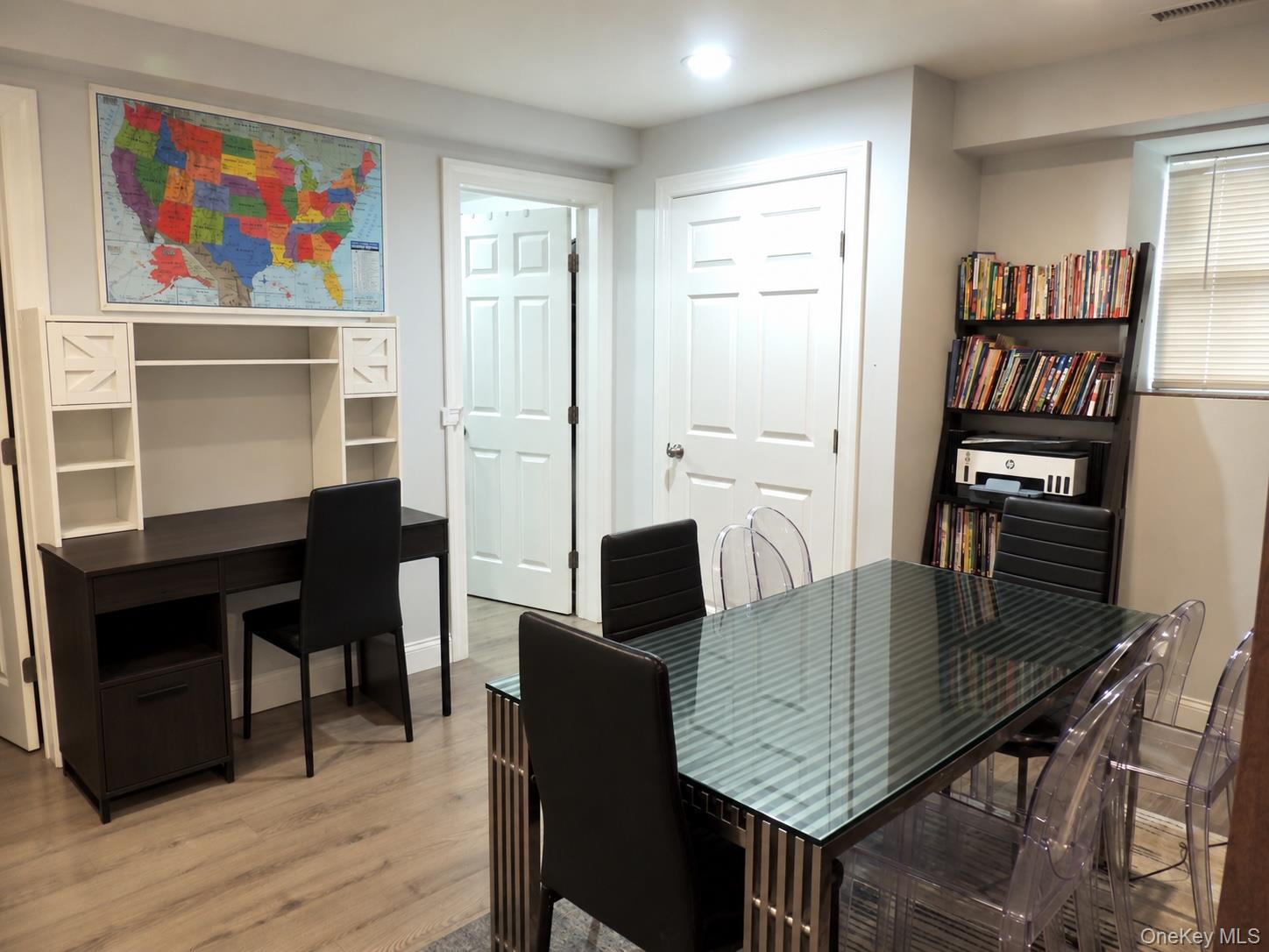 212 Beekman Avenue Property Photo 9