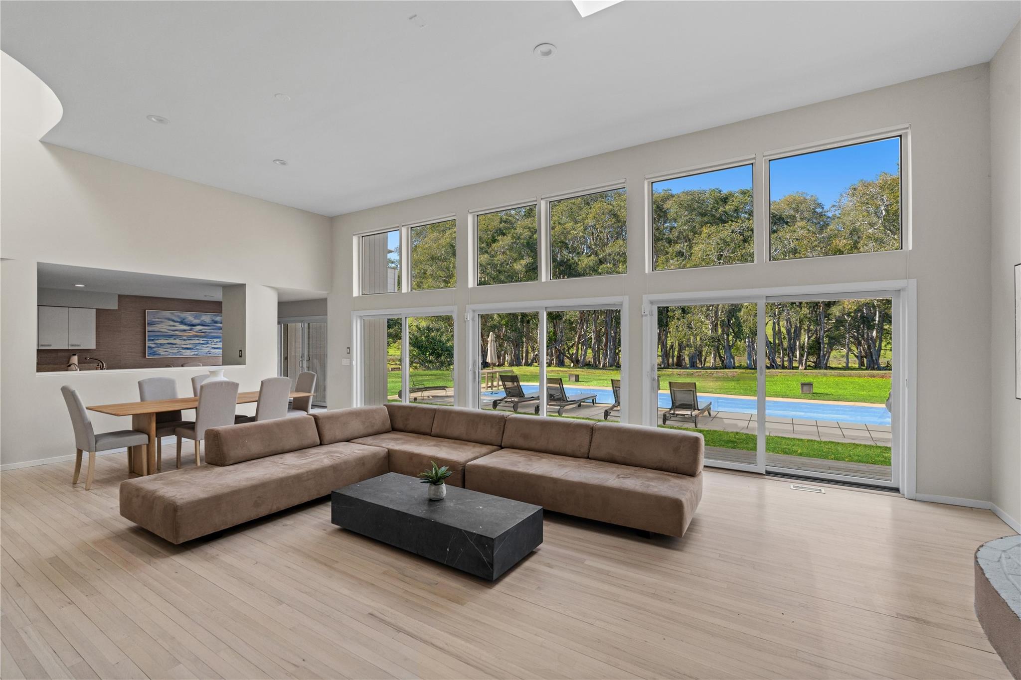 10 Fox Hollow Drive Property Photo 15
