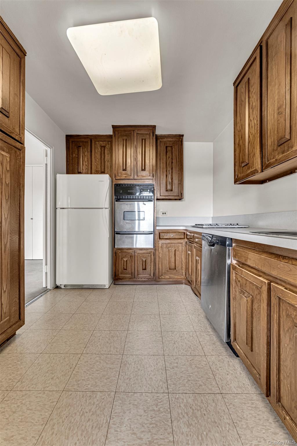 2500 Johnson Avenue 6t Property Photo 7