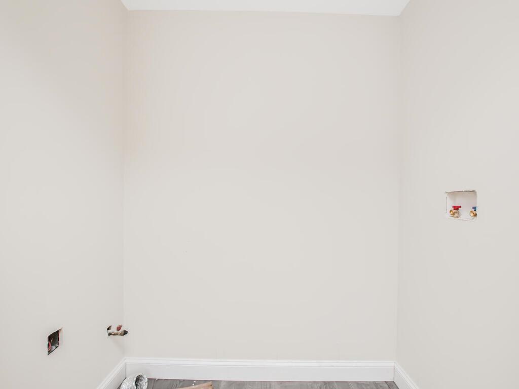 65 W 2nd Street 2 Property Photo 11