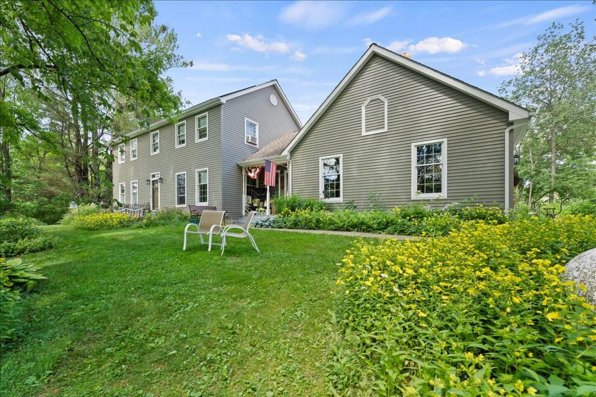 12154 Real Estate Listings Main Image
