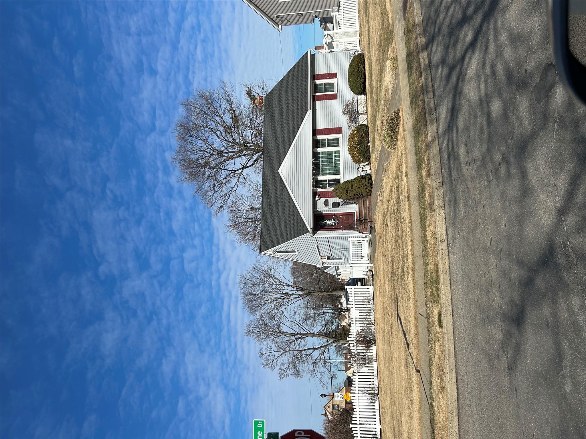 1096 Shelburne Drive Property Photo 1