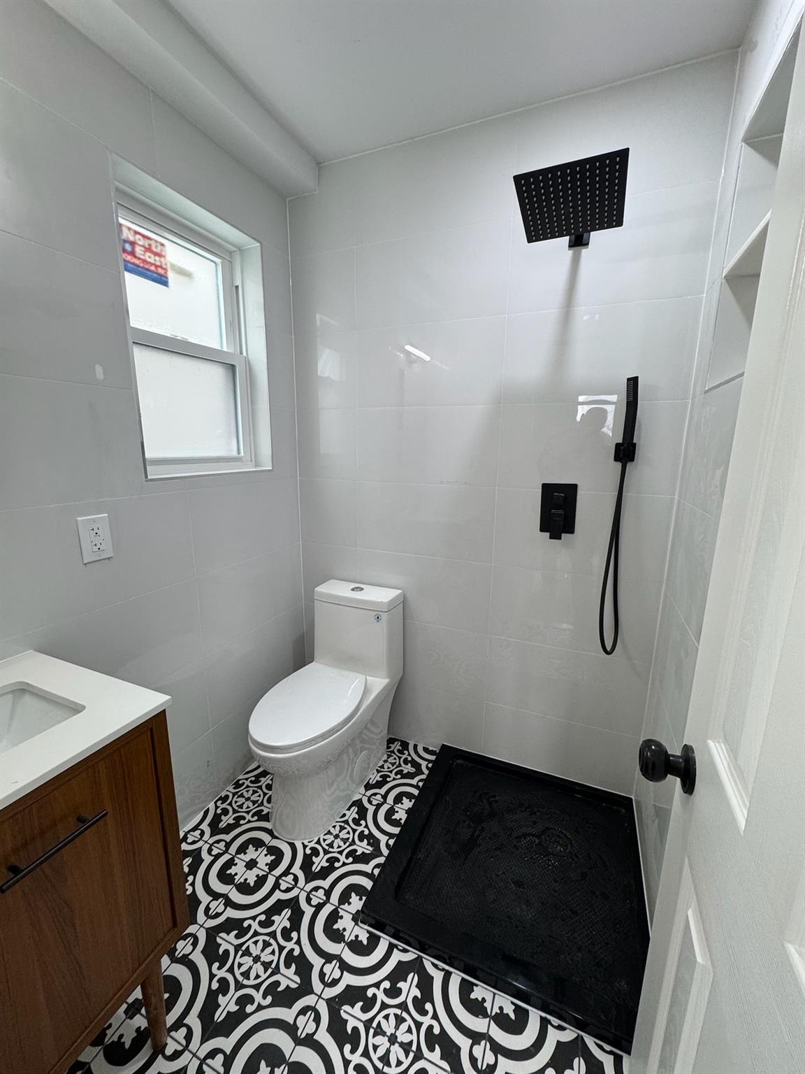 121-09 195th Street Property Photo 10