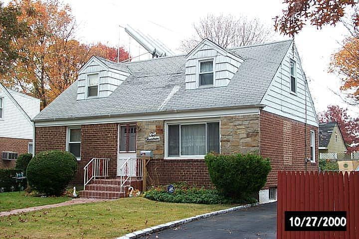 214 Lawrence Street Property Photo