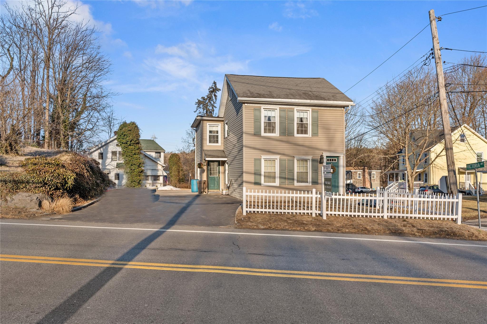 2 Victoria Avenue Property Photo
