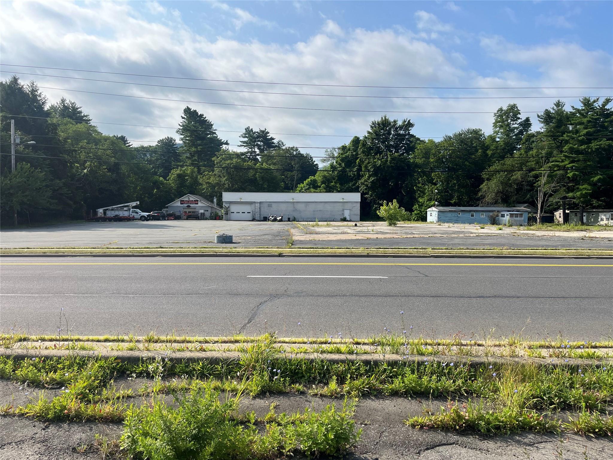 188 S Main Street Property Photo 1