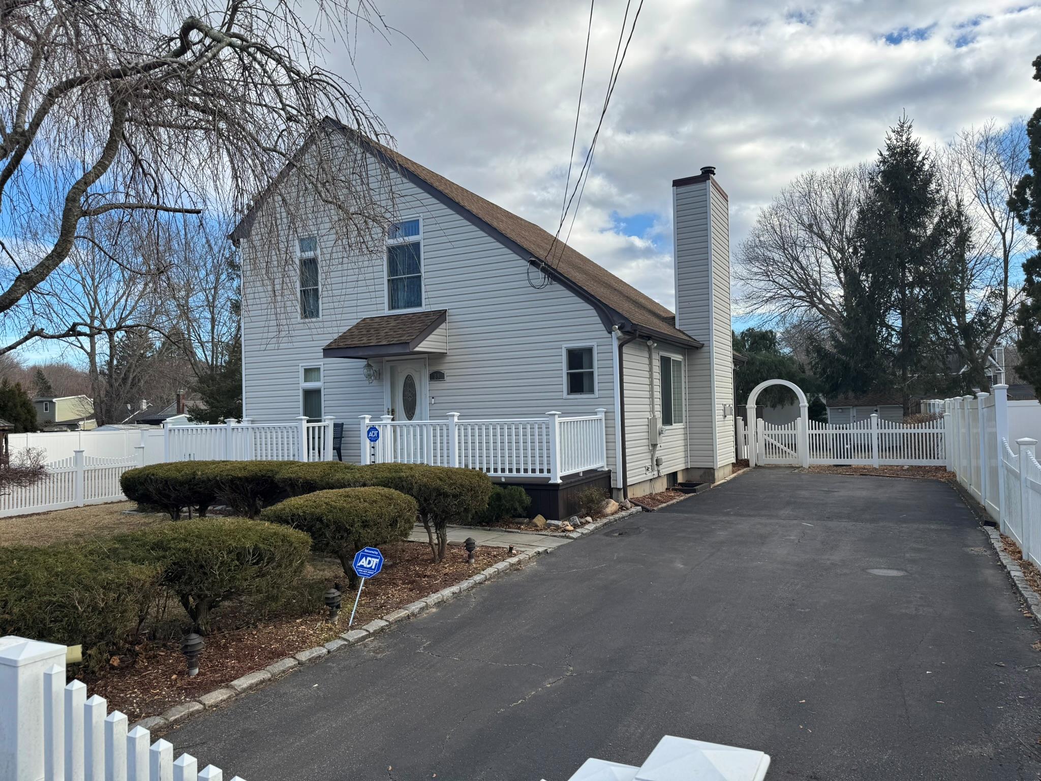 89 15th Street Property Photo