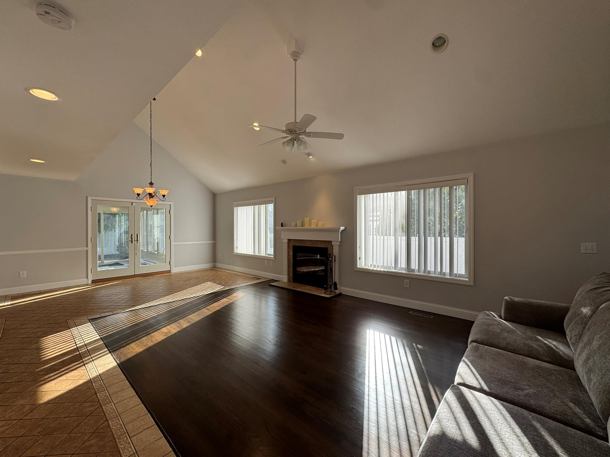89 15th Street Property Photo 2
