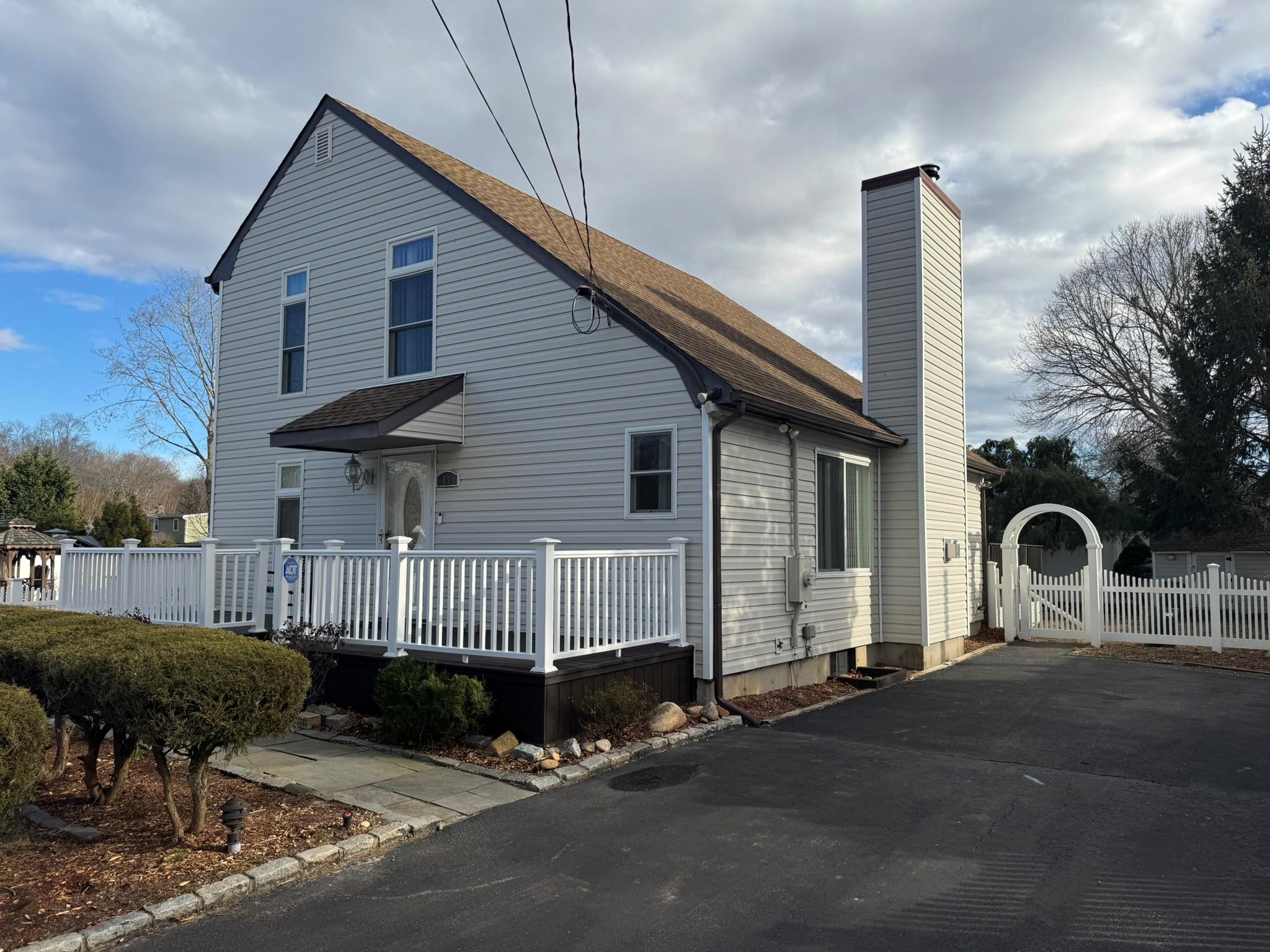 89 15th Street Property Photo 16