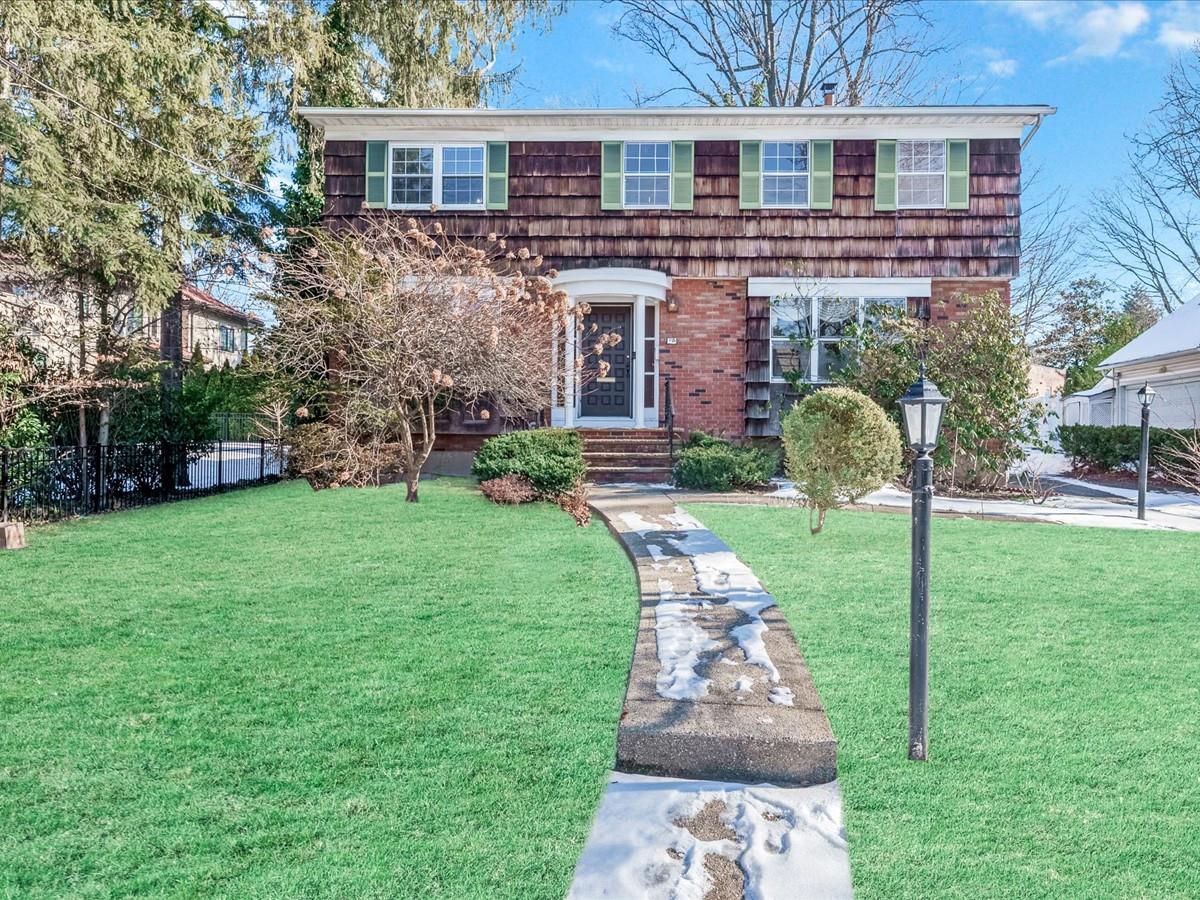 61a Station Road Property Photo