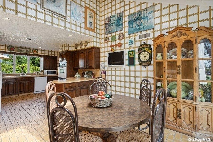30 Thixton Drive Property Photo 12