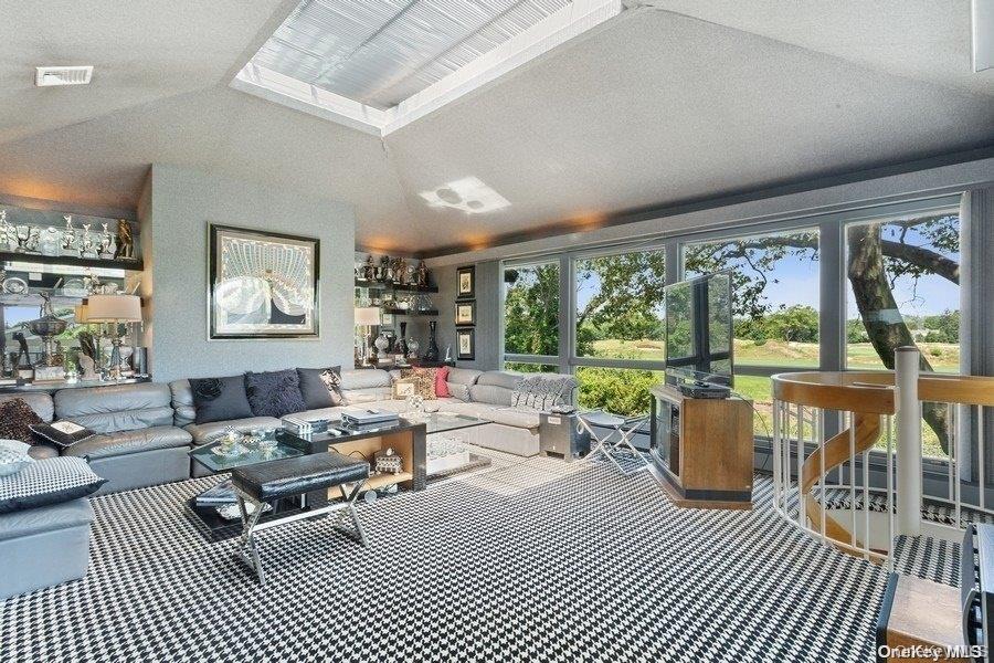 30 Thixton Drive Property Photo 16