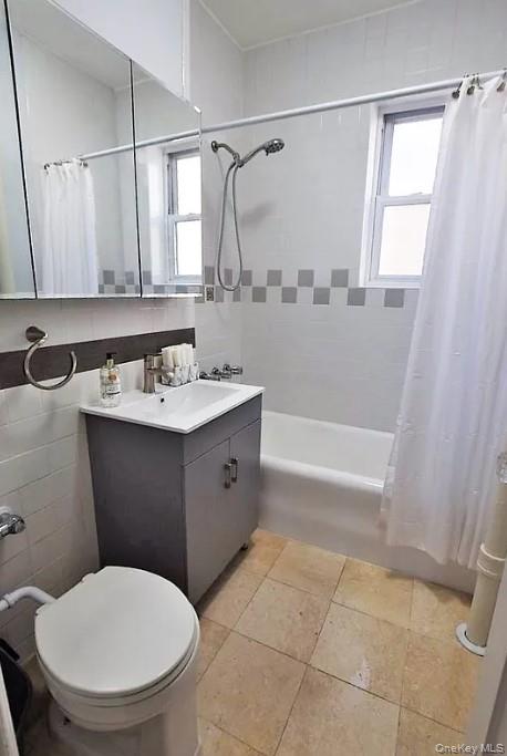 45-20 43 Street 2c Property Photo 5