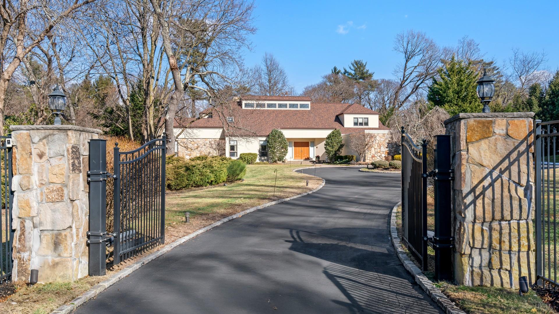 23 Store Hill Road Property Photo