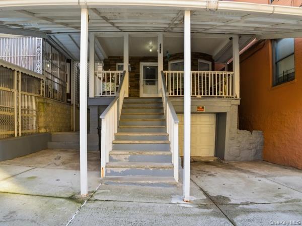 2448 Devoe Terrace Property Photo 2