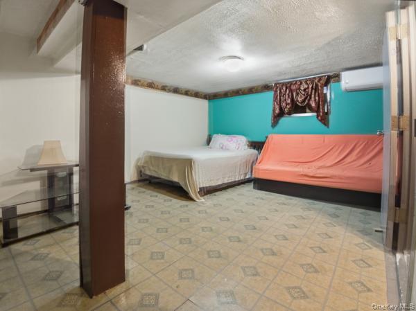 2448 Devoe Terrace Property Photo 21
