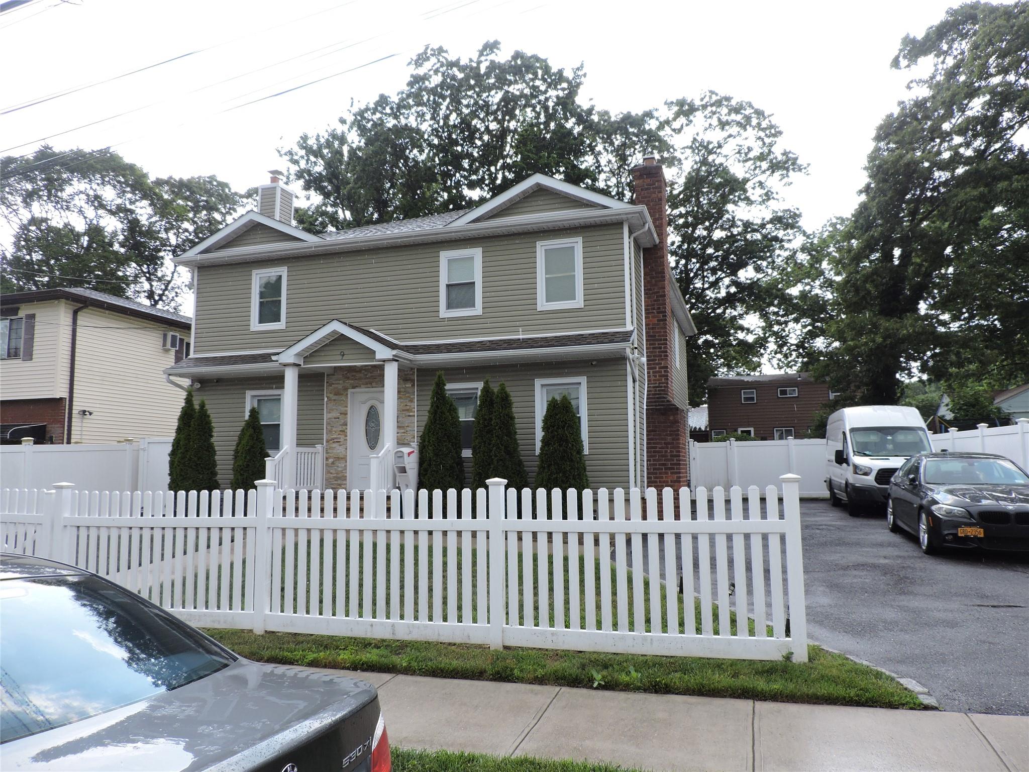 9 Bainbridge Street Property Photo