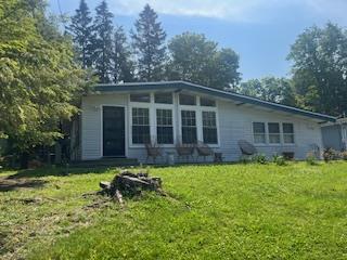 27 Crescent Circle Property Photo 2