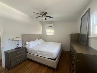 27 Crescent Circle Property Photo 13