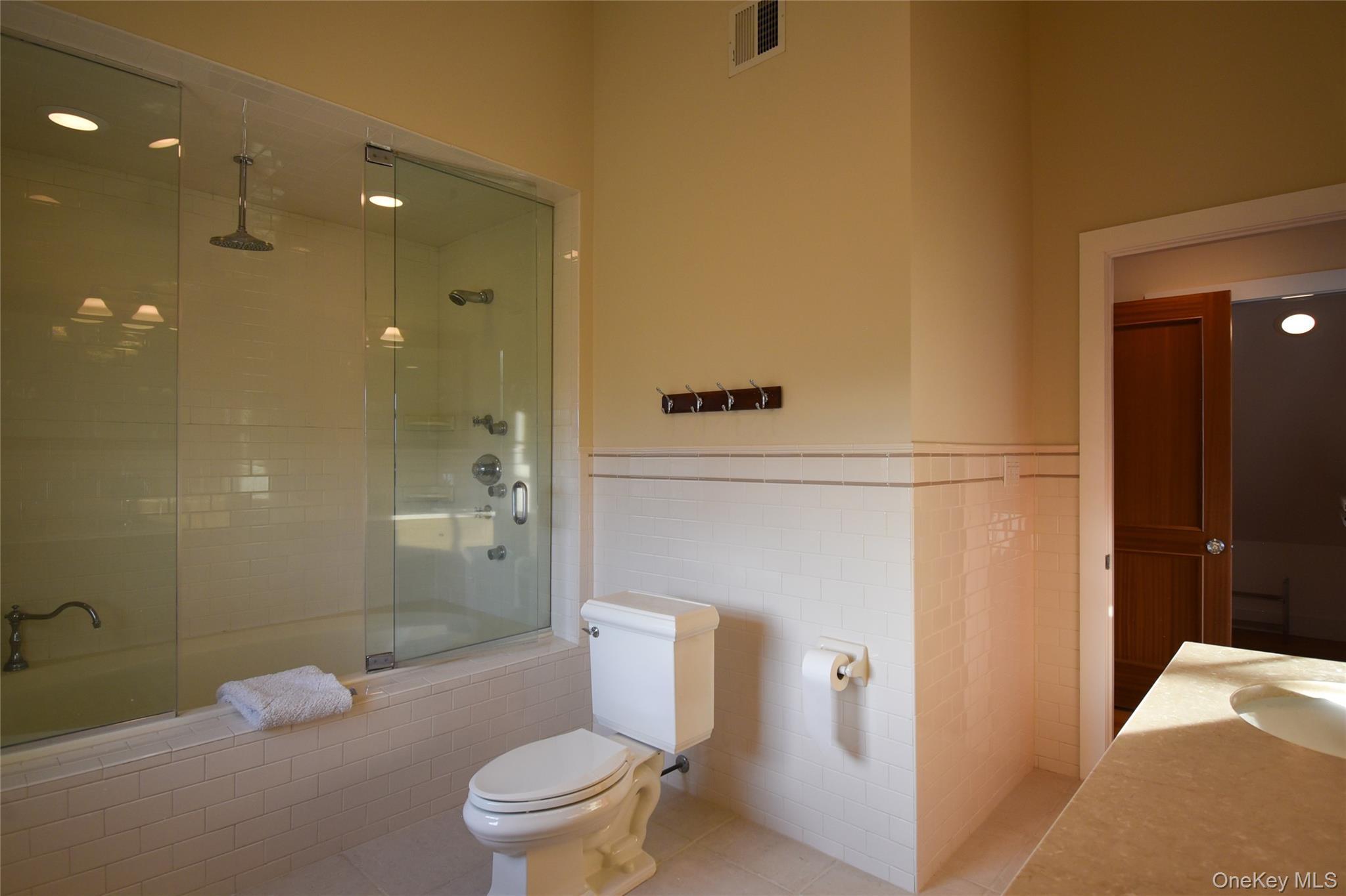 21 Bayside Avenue Property Photo 14
