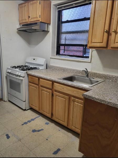 37-30 83rd Street 2m Property Photo 9