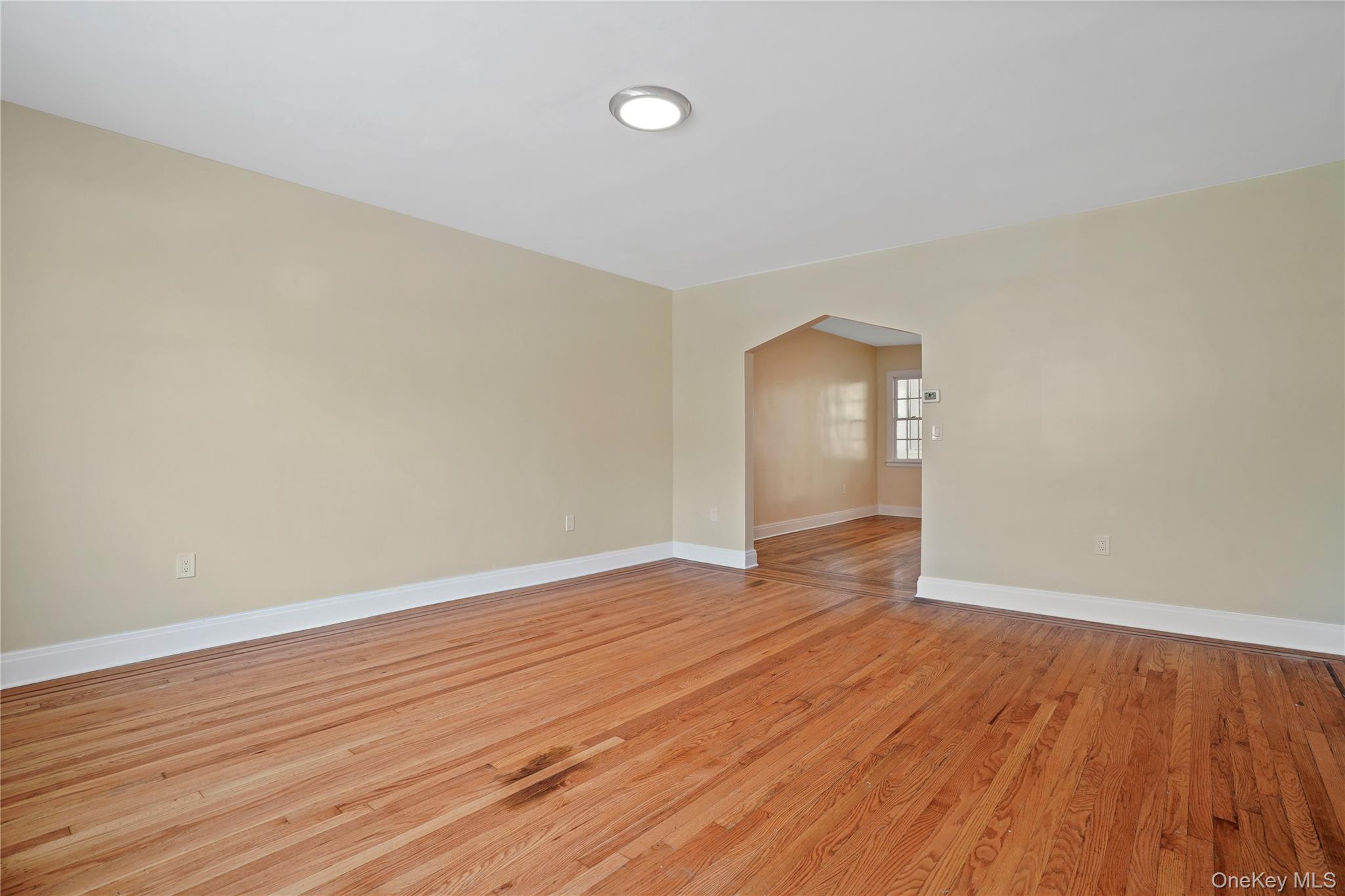 64-18 84 Place Property Photo 3