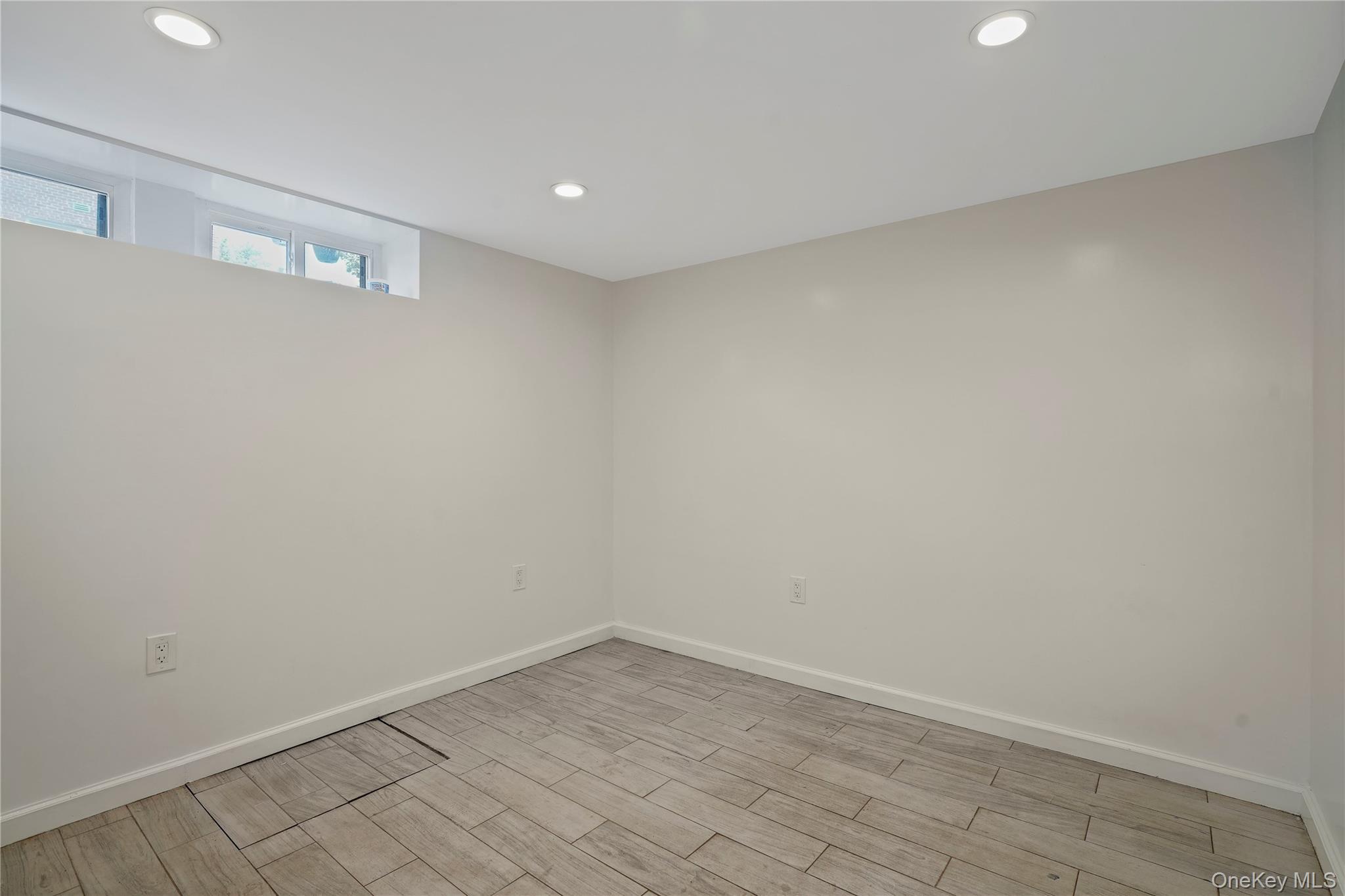 64-18 84 Place Property Photo 15