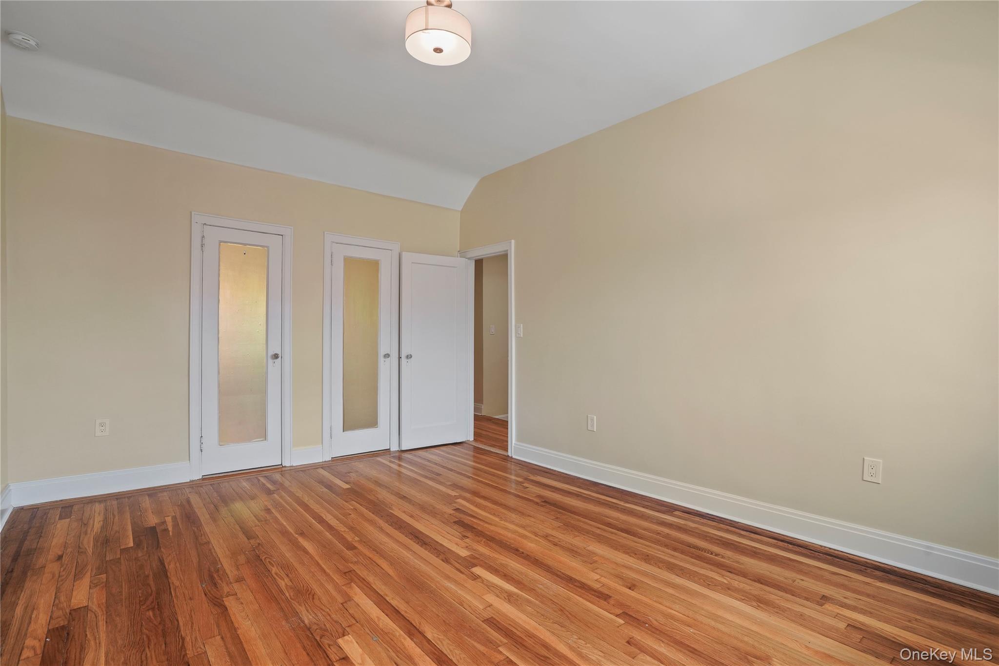 64-18 84 Place Property Photo 27