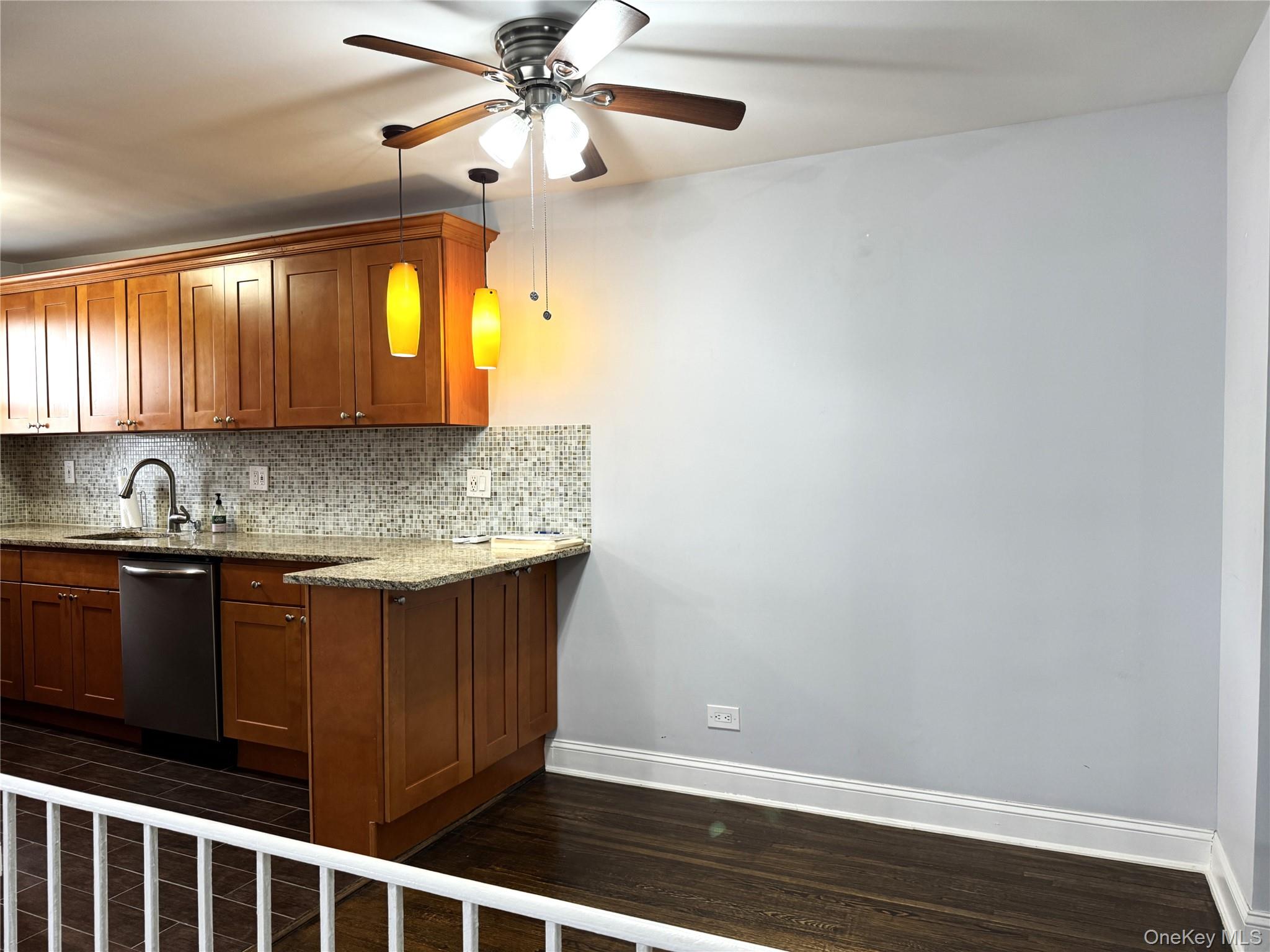 143-50 Hoover Ave 204 Property Photo 6