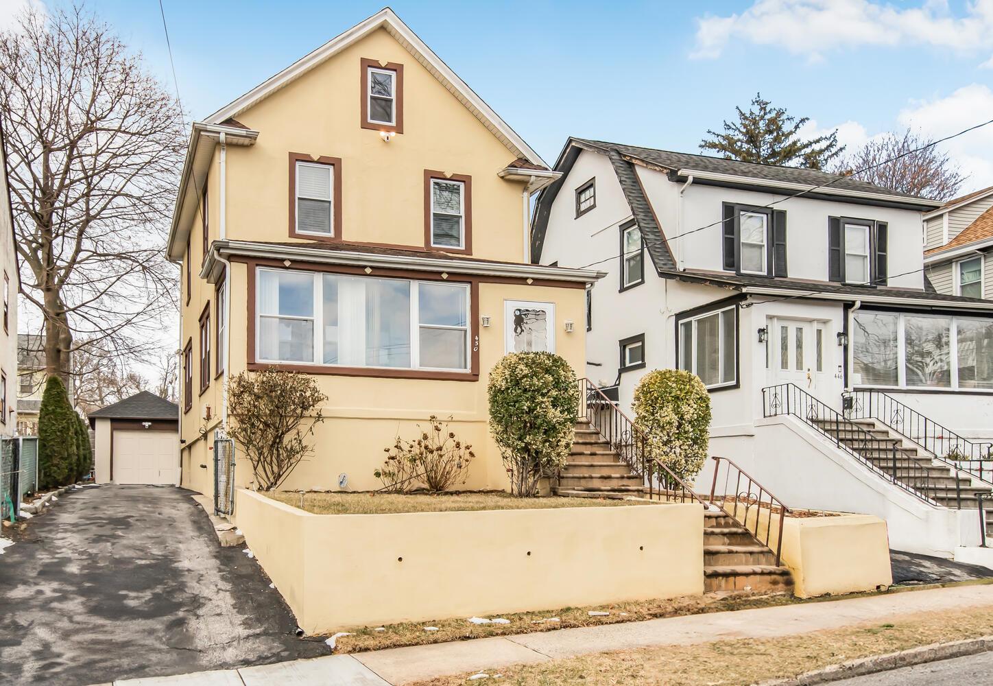 450 Bedford Avenue Property Photo