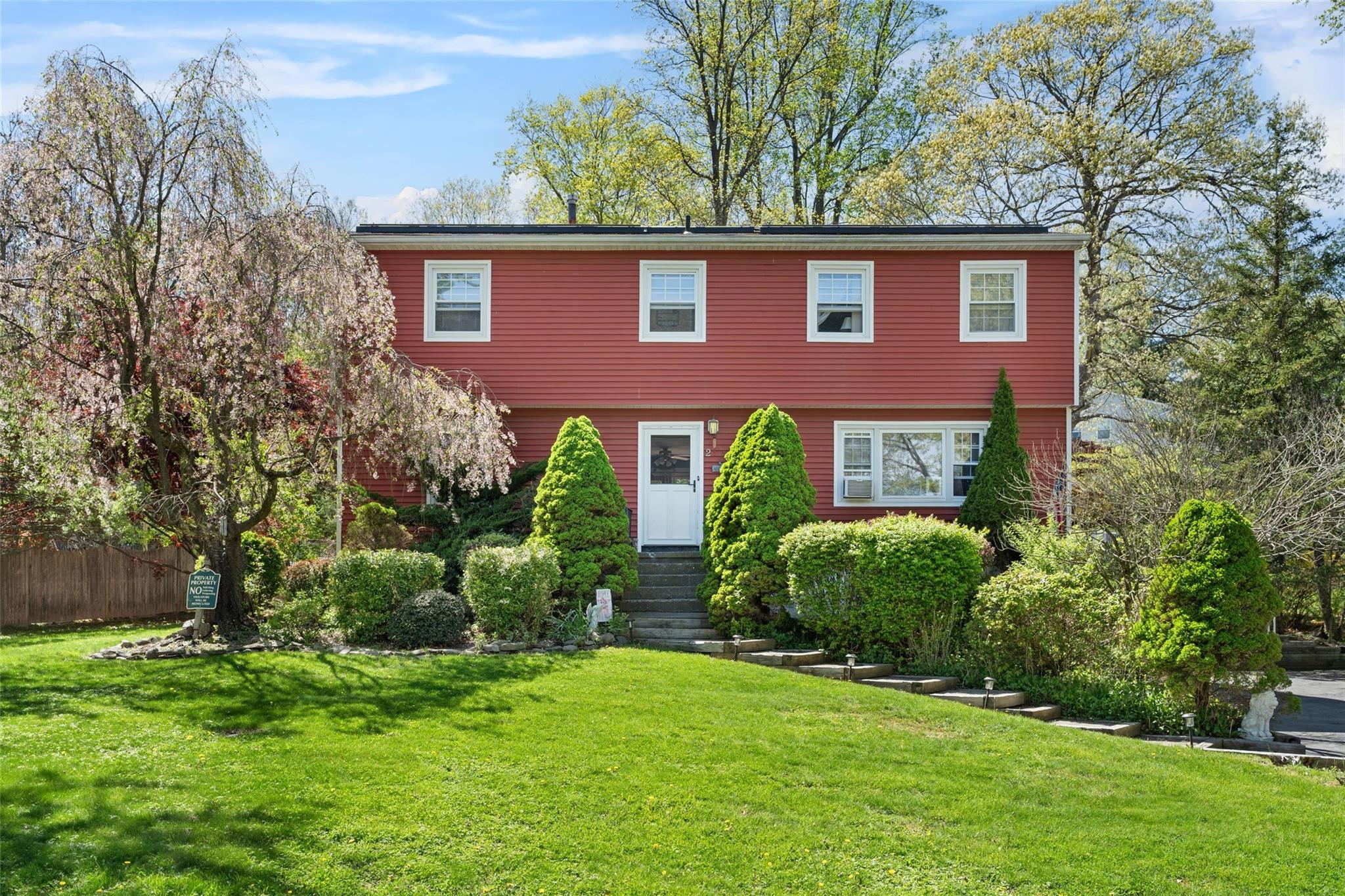 2 Fawn Ridge Court Property Photo