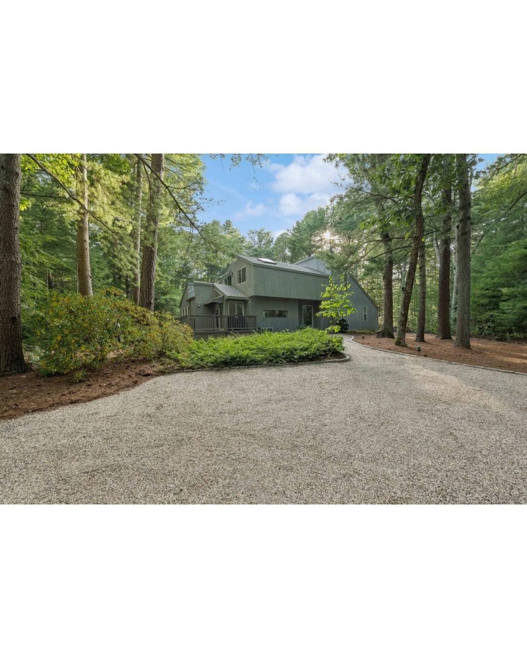 33 Oak Hill Lane Property Photo