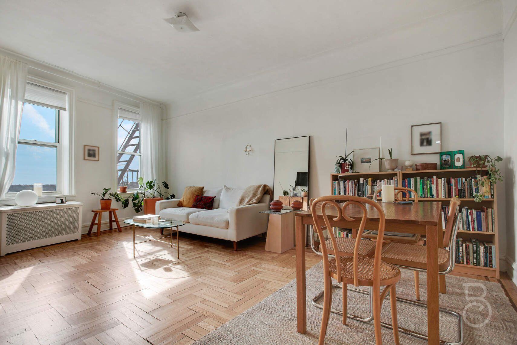 83-55 Lefferts Boulevard 5a Property Photo