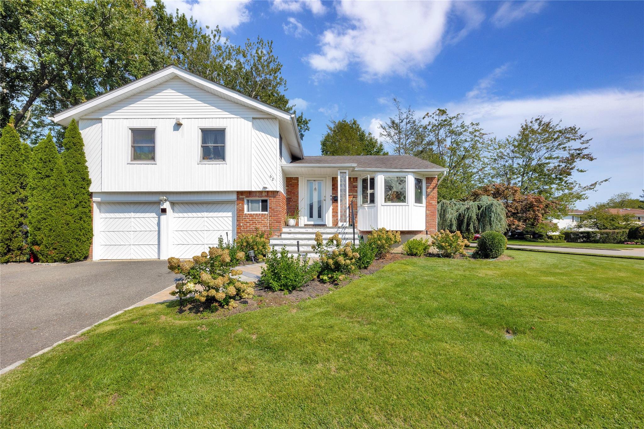 62 Sutton Hill Lane Property Photo
