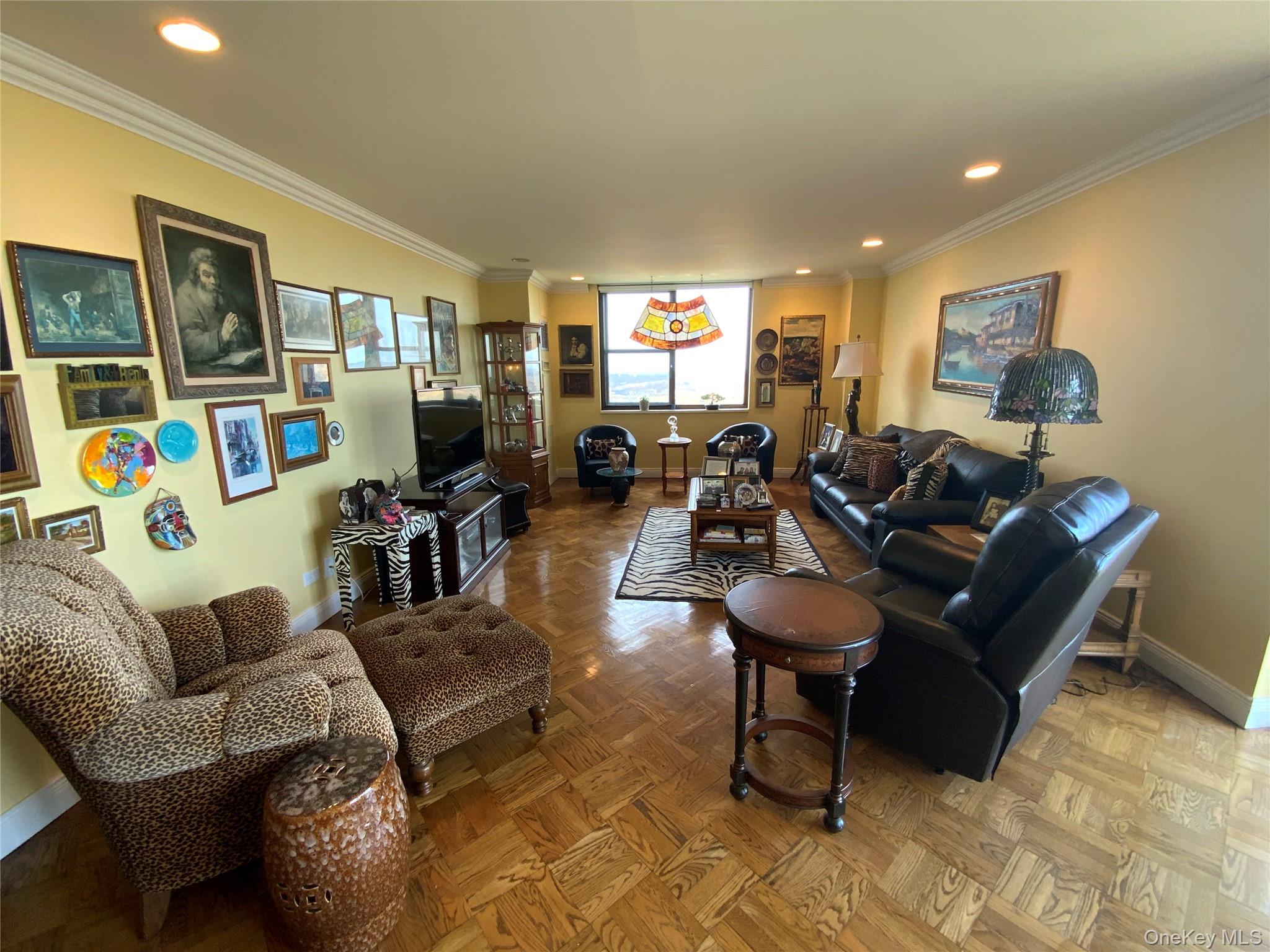 27110 Grand Central Parkway 33d Property Photo 5