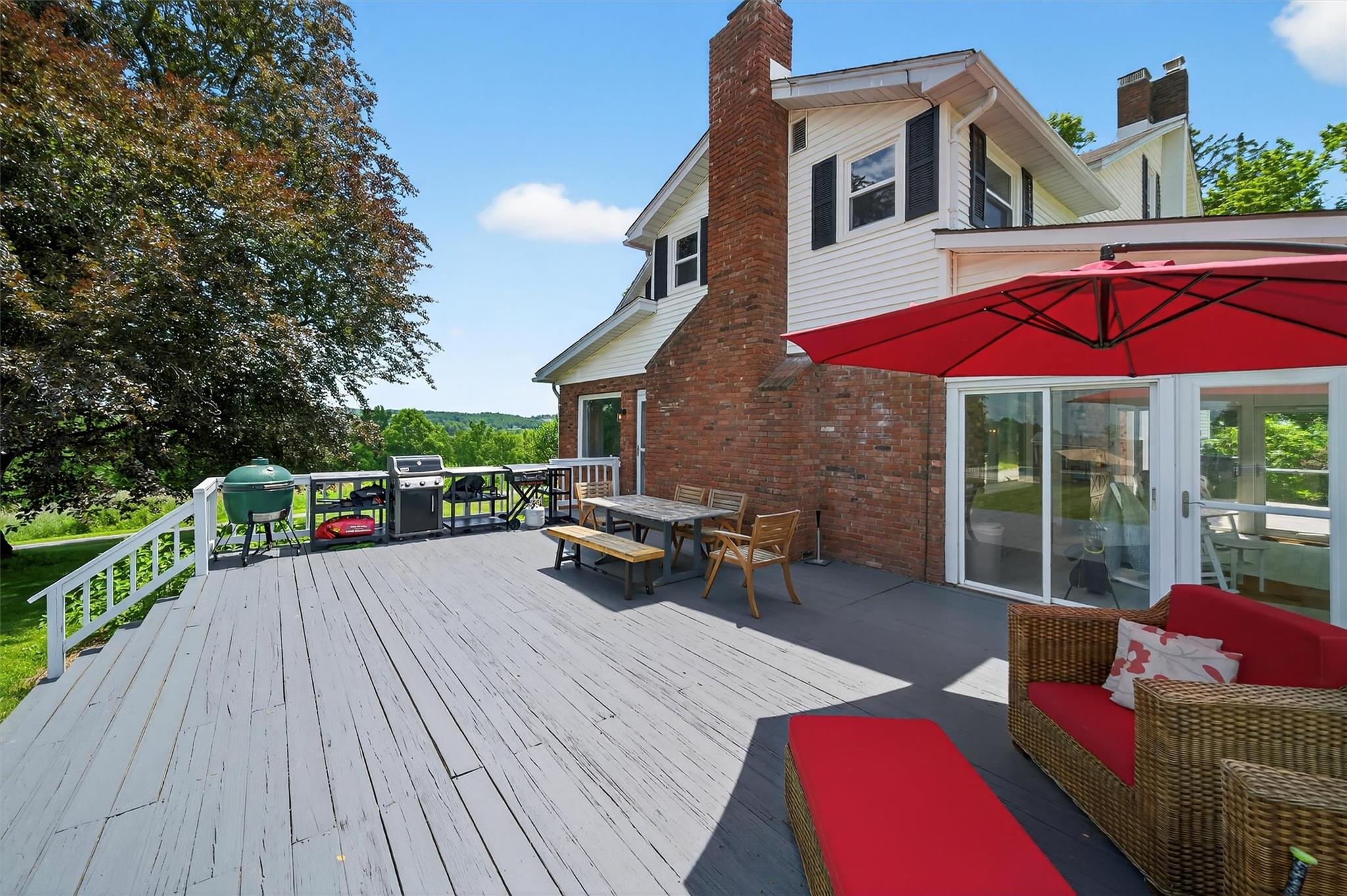 50 Maple Avenue Property Photo 38