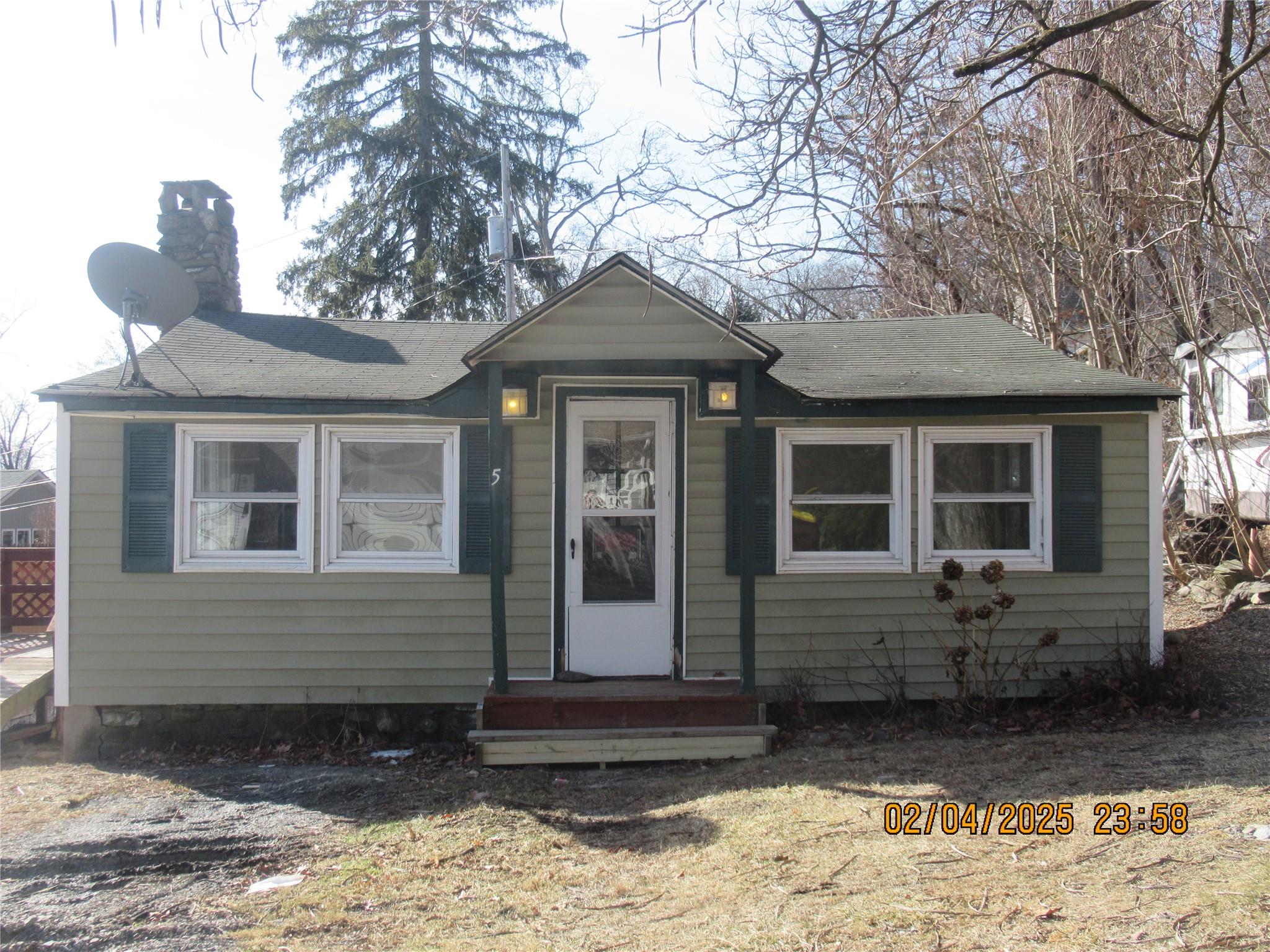 5 Schradin Hill Property Photo