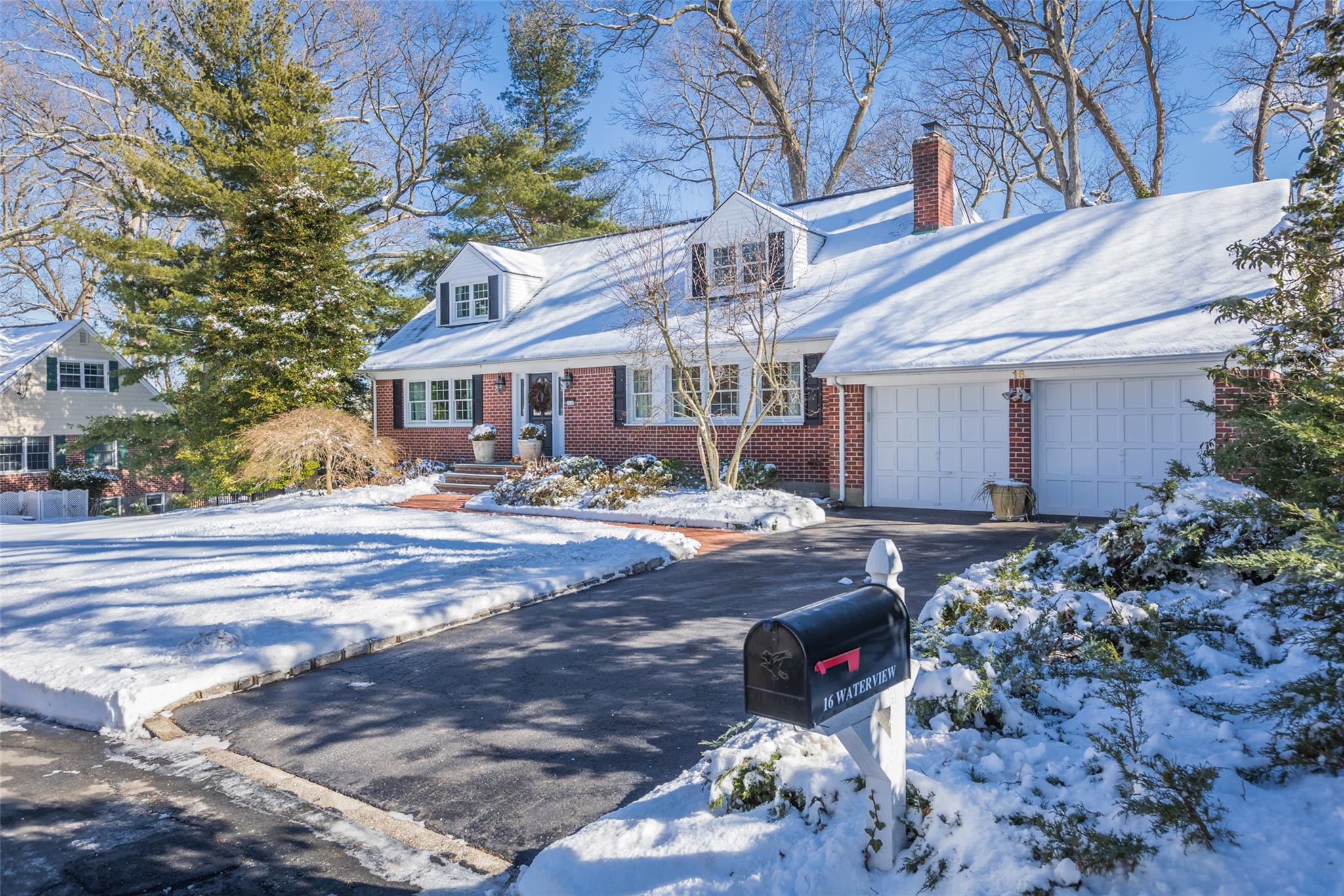 16 Waterview Drive Property Photo