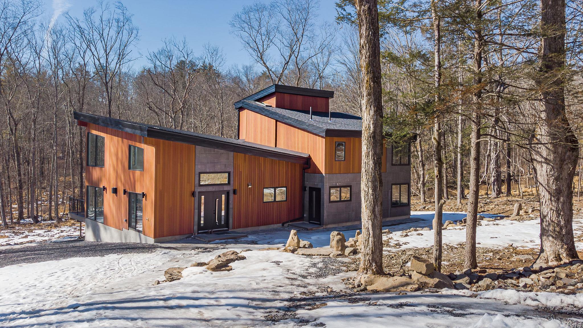 30 Narrow Road Property Photo
