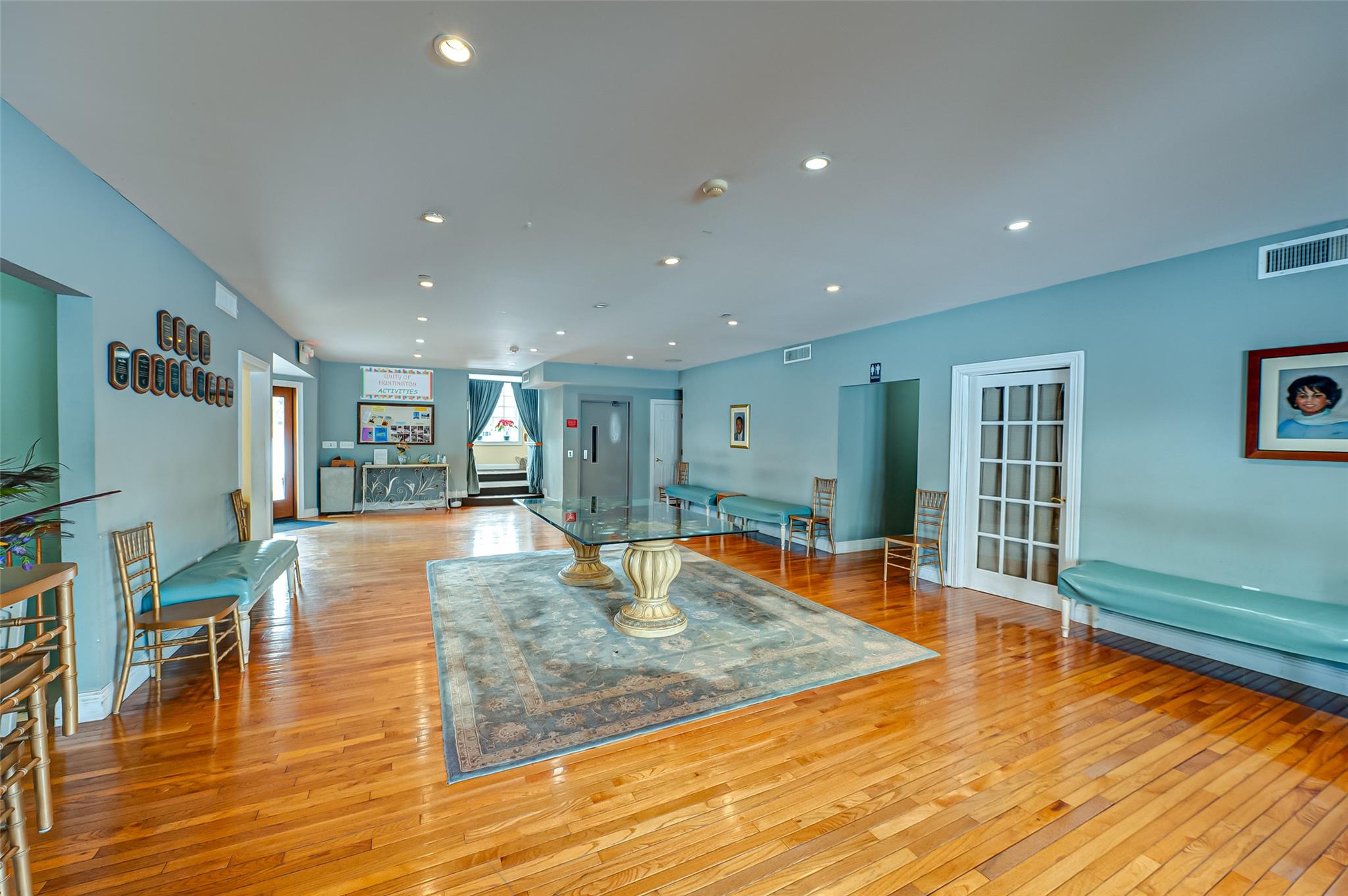 203 E Pulaski Road Property Photo 9